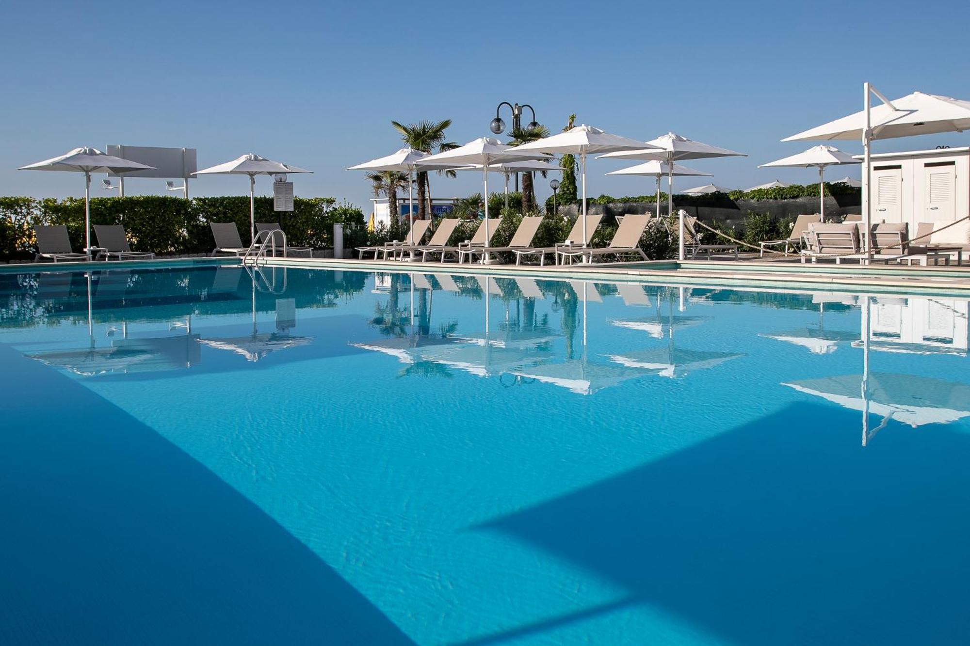 Hotel Imperial Palace Лидо ди Йезоло Екстериор снимка